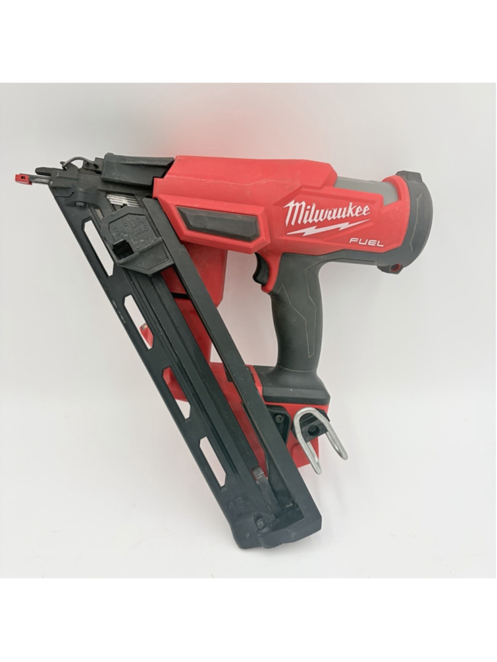 Milwaukee 2839-20 M18 FUEL 15 GA Finish Nailer 18V Tool Only Tested